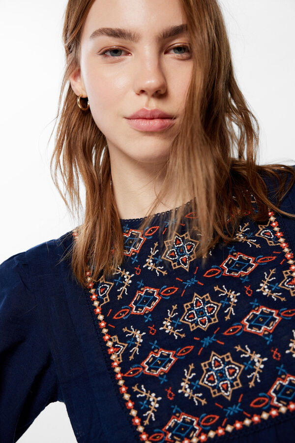 Springfield Blusa bordado pechera azul
