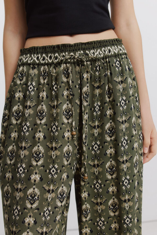 Springfield Pantal&oacute;n estampado r&uacute;stico con cord&oacute;n kaki