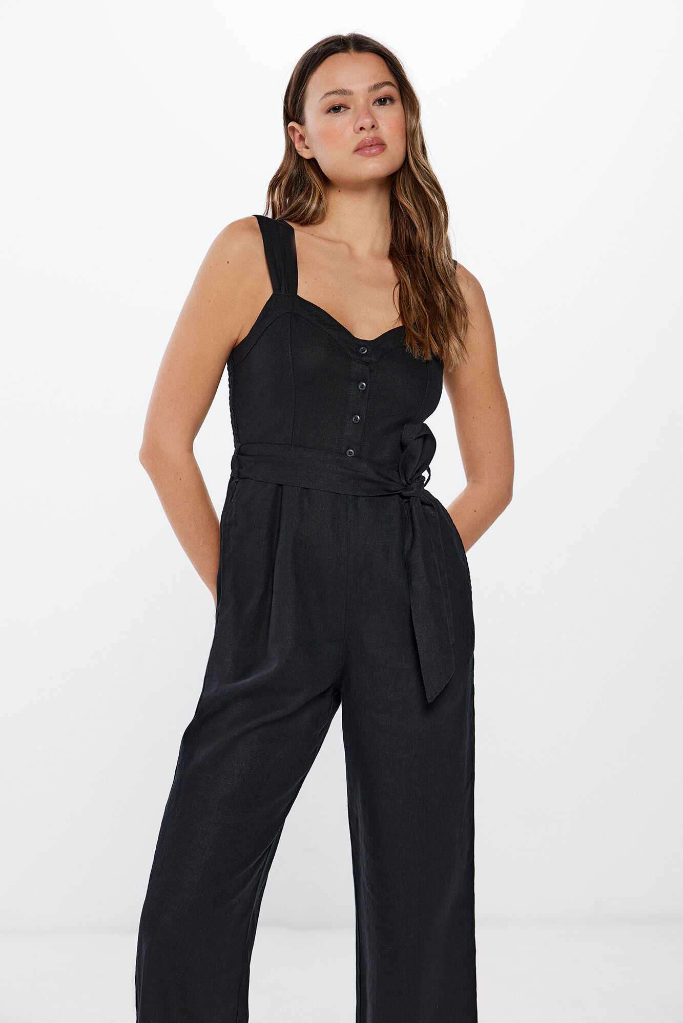 Jumpsuit negro tirantes lino WomenSecret MX