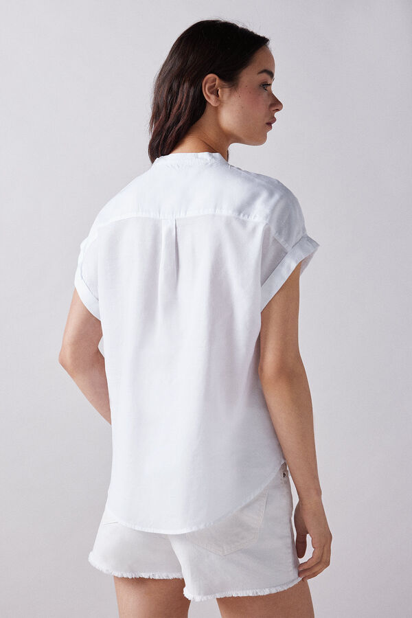 Springfield Camisa cuello mao manga corta natural