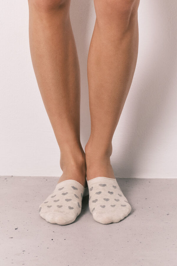 Women'secret Pack de 3 calcetines invisibles estampado de corazones gris