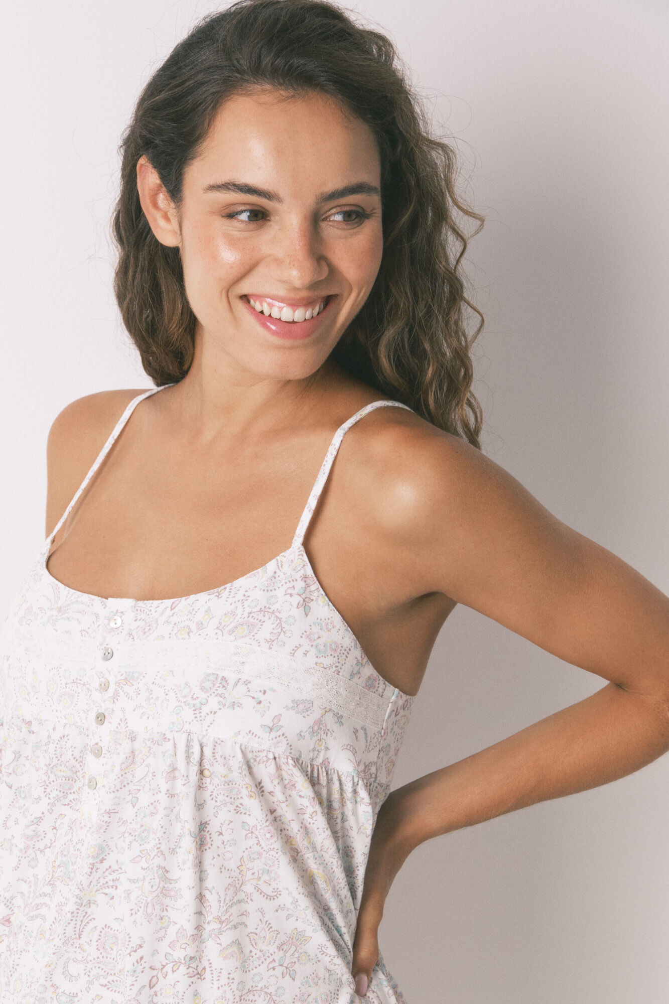 Women'secret Camis&oacute;n premam&aacute; midi de algod&oacute;n con estampado floral rosa