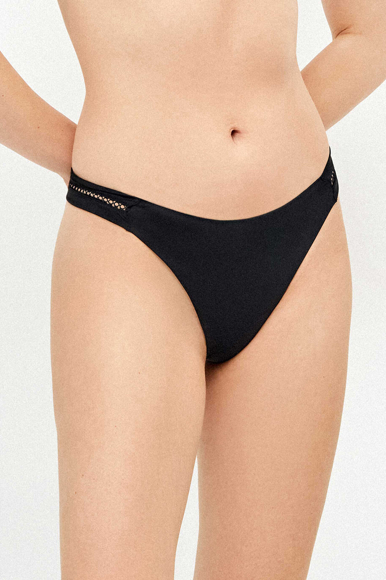 Gisela Panty de bikini brasile&ntilde;o troquelado