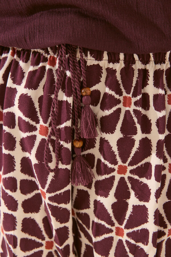 Womensecret Pantalón de viscosa con estampado floral púrpura