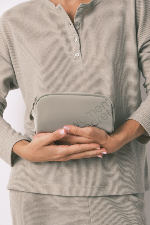 Women'secret Peque&ntilde;o neceser de goma color caqui metalizado kaki