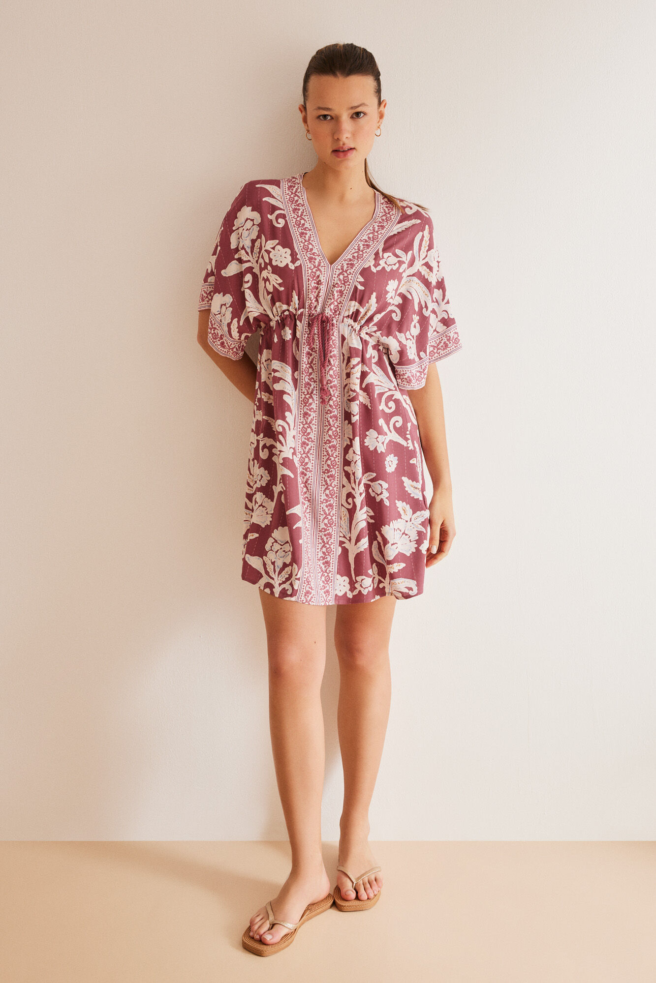 Ropa de mujer flores 2025