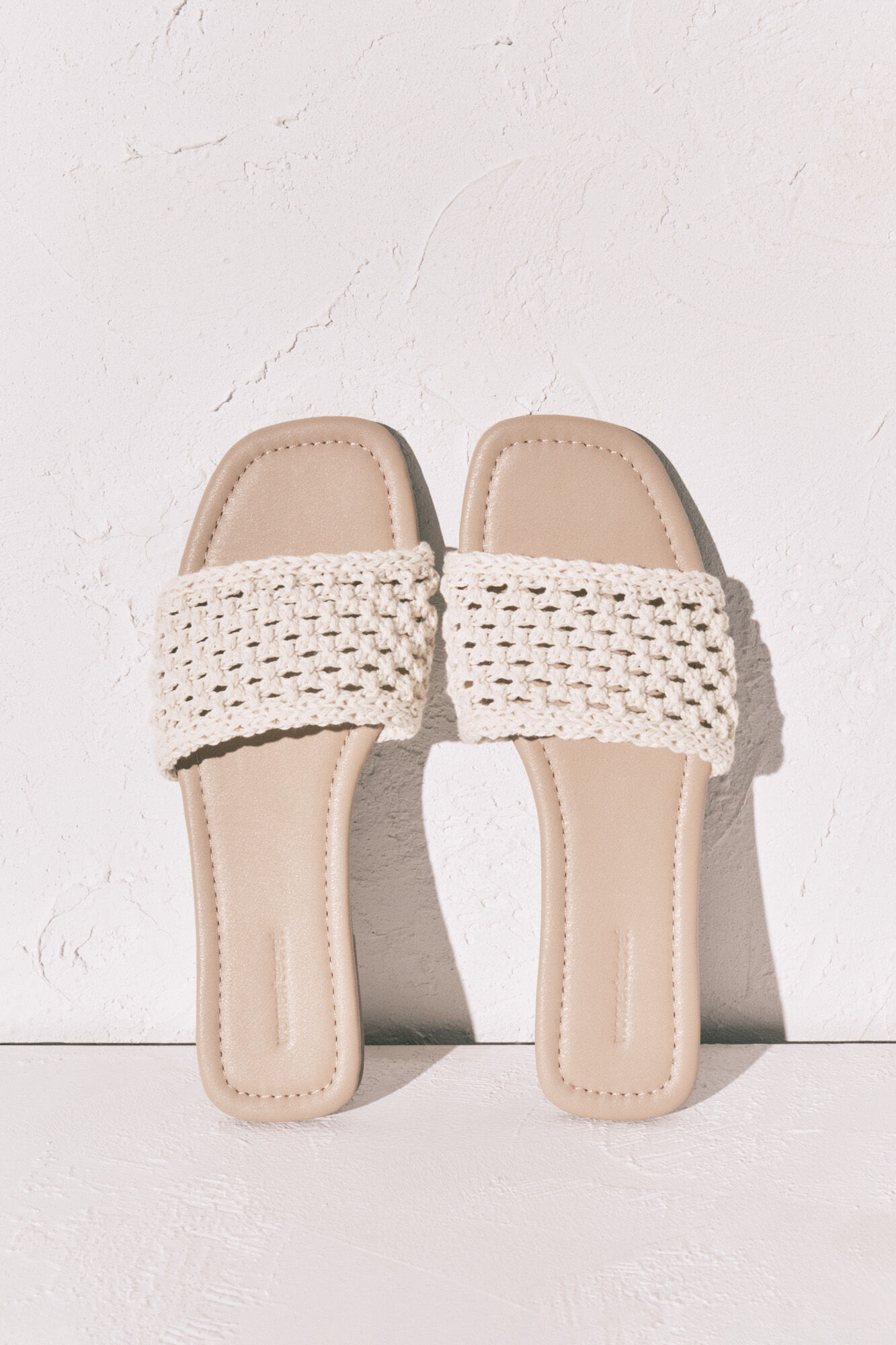 Women'secret Sandalias de pala de crochet beige