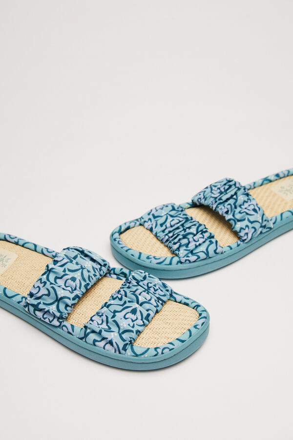 Womensecret Pantuflas tiras fruncidas estampado