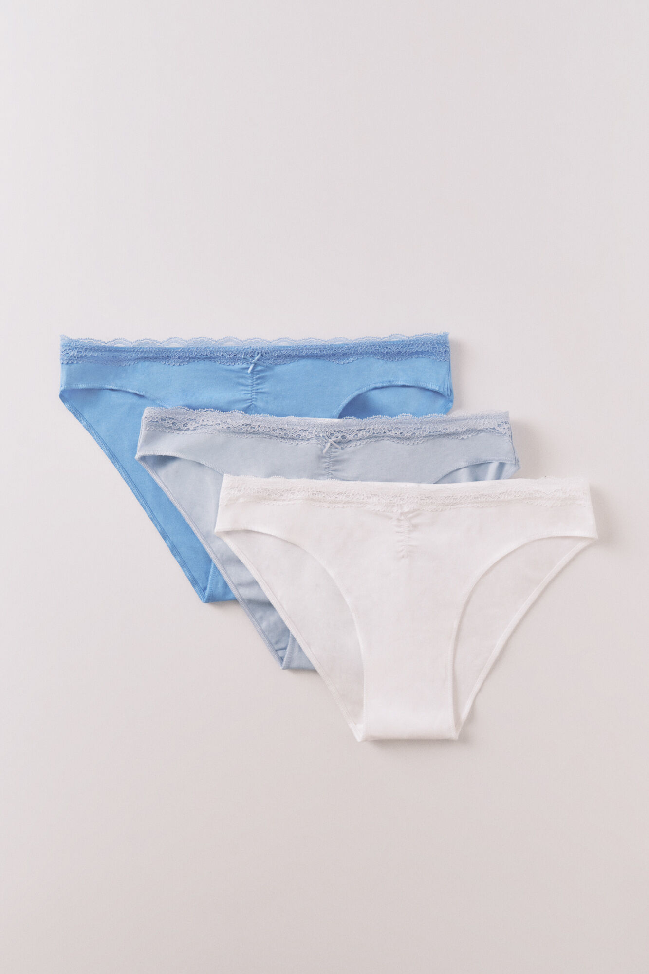 Women'secret Pack de 3 panties cl&aacute;sica de encaje de algod&oacute;n 