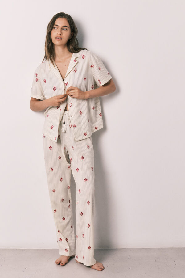 Women'secret Pijama larga camisera de algod&oacute;n a rayas con flores marfil