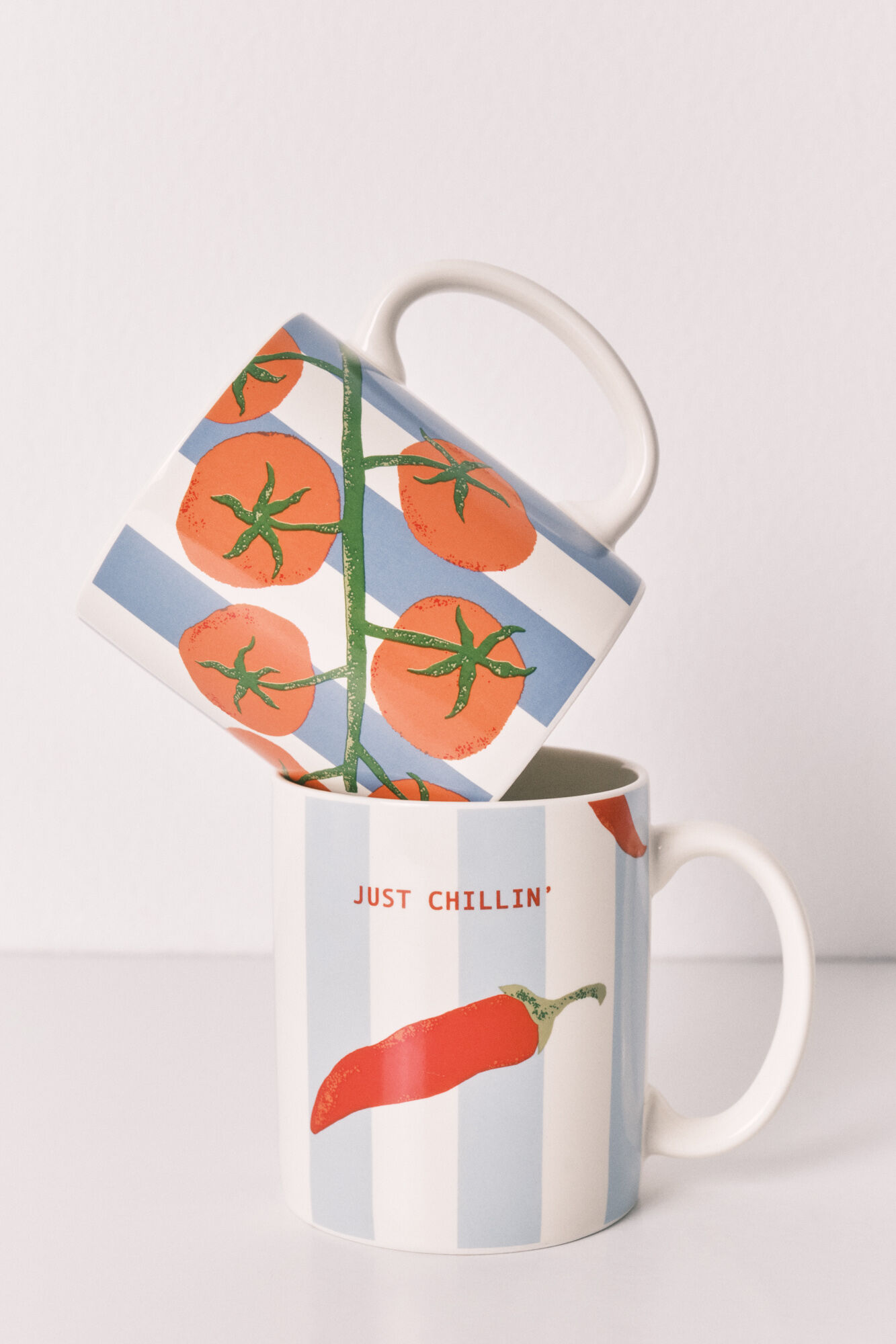 Women'secret Pack 2 tazas estampado de rayas, chiles y tomates