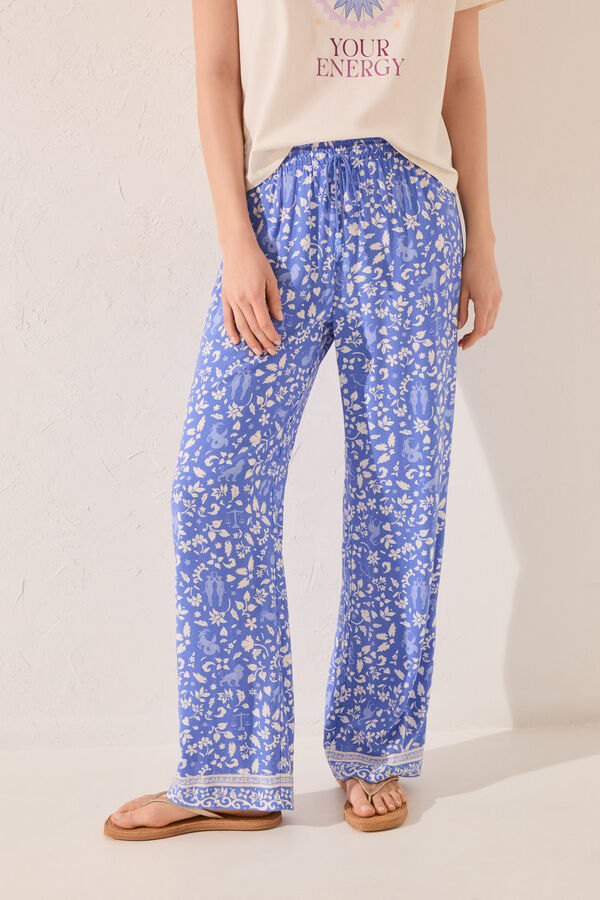 Womensecret Pantalón largo de viscosa con estampado azul estampado
