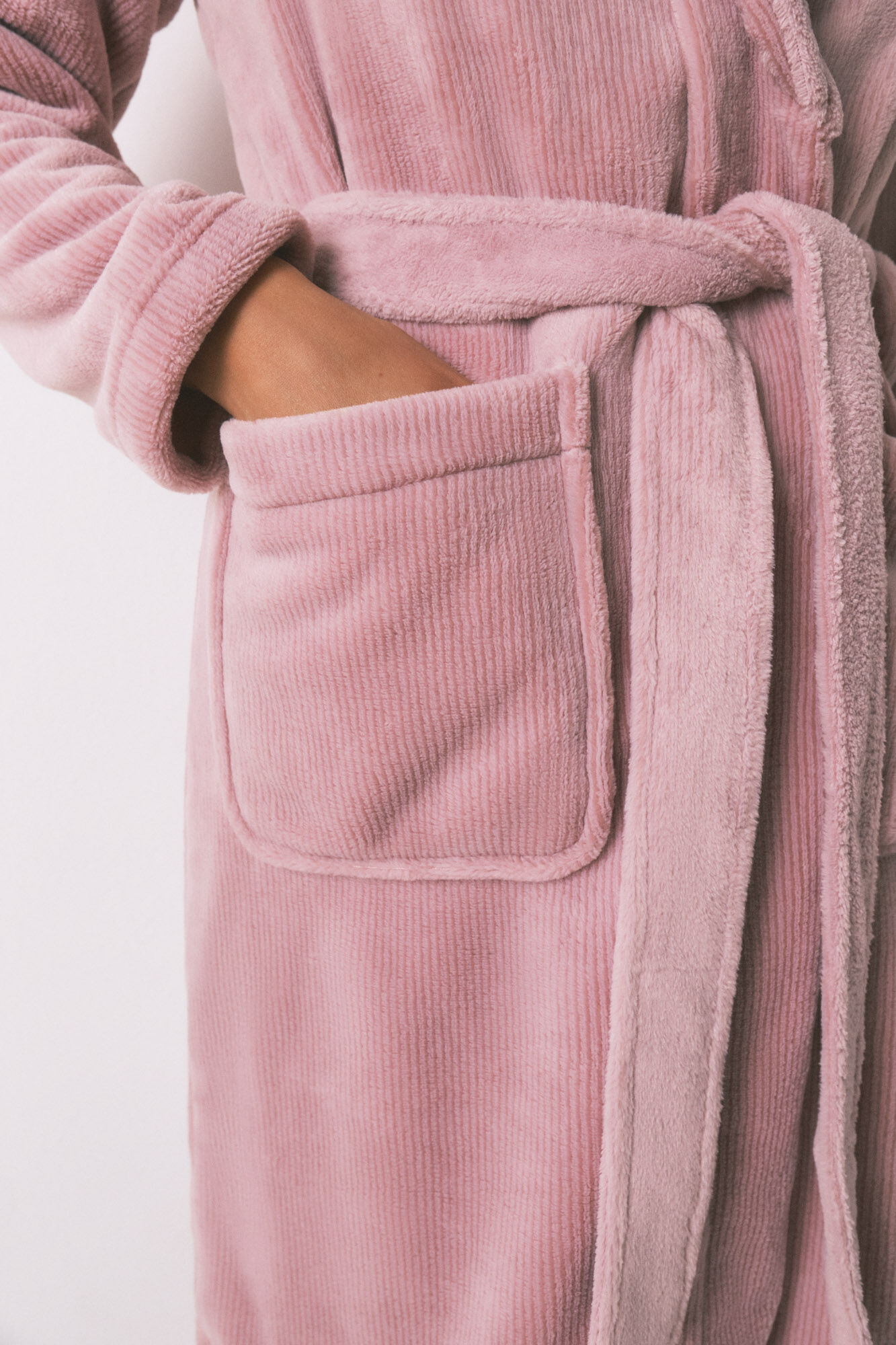 Women'secret Bata midi de forro polar rosa