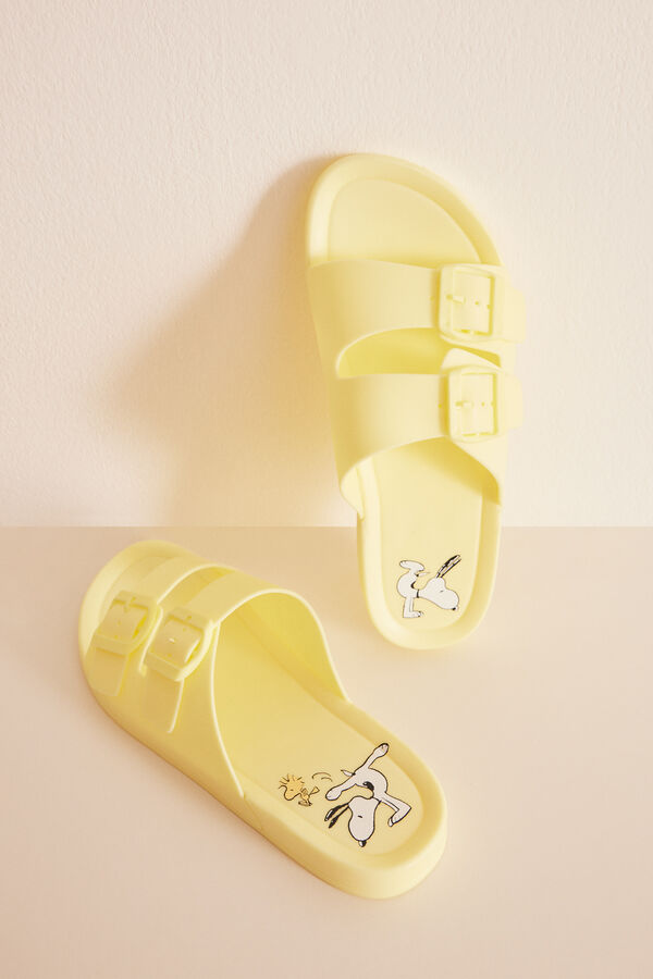 Womensecret Sandalias inyectadas amarillo Snoopy estampado