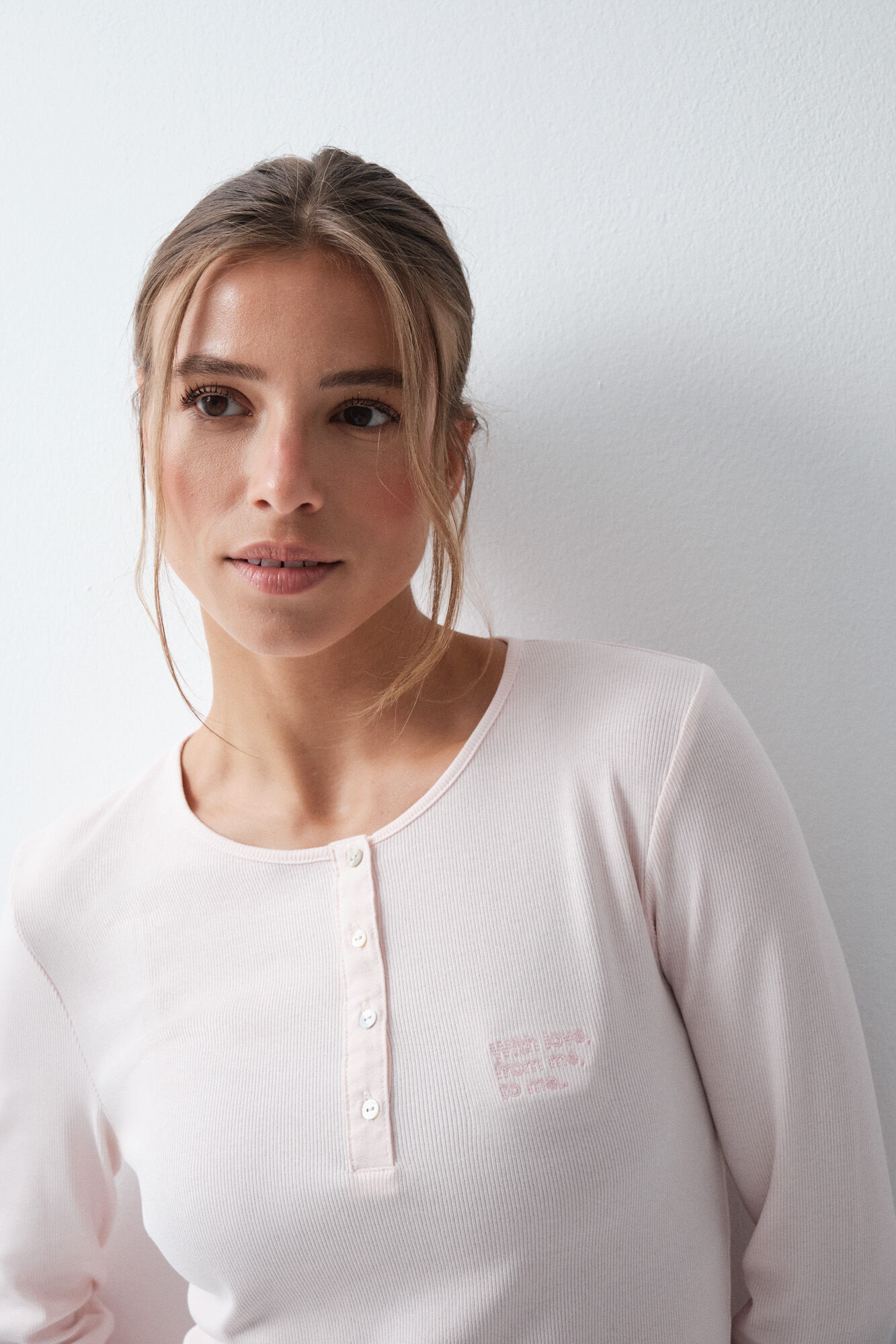 Women'secret Pijama larga de algod&oacute;n con estampado floral rosa claro