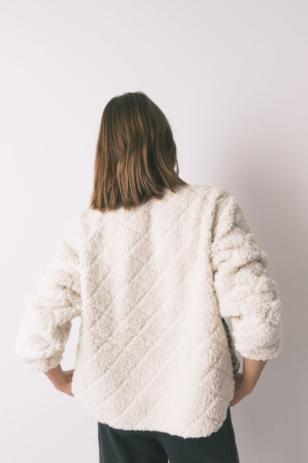 Women'secret Chamarra short reversible con estampado animal marfil