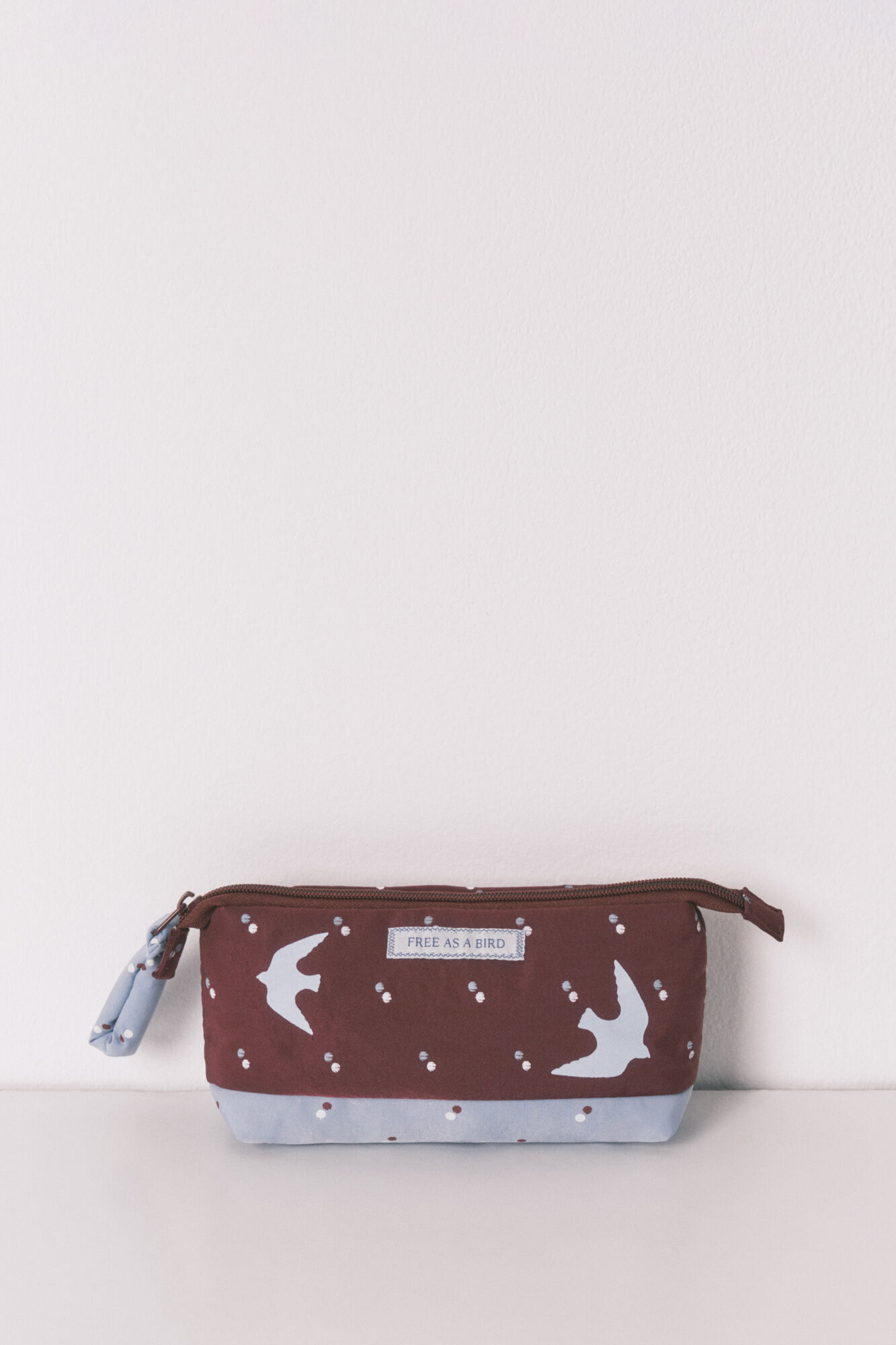 Women'secret Neceser peque&ntilde;o estampado de p&aacute;jaros granate