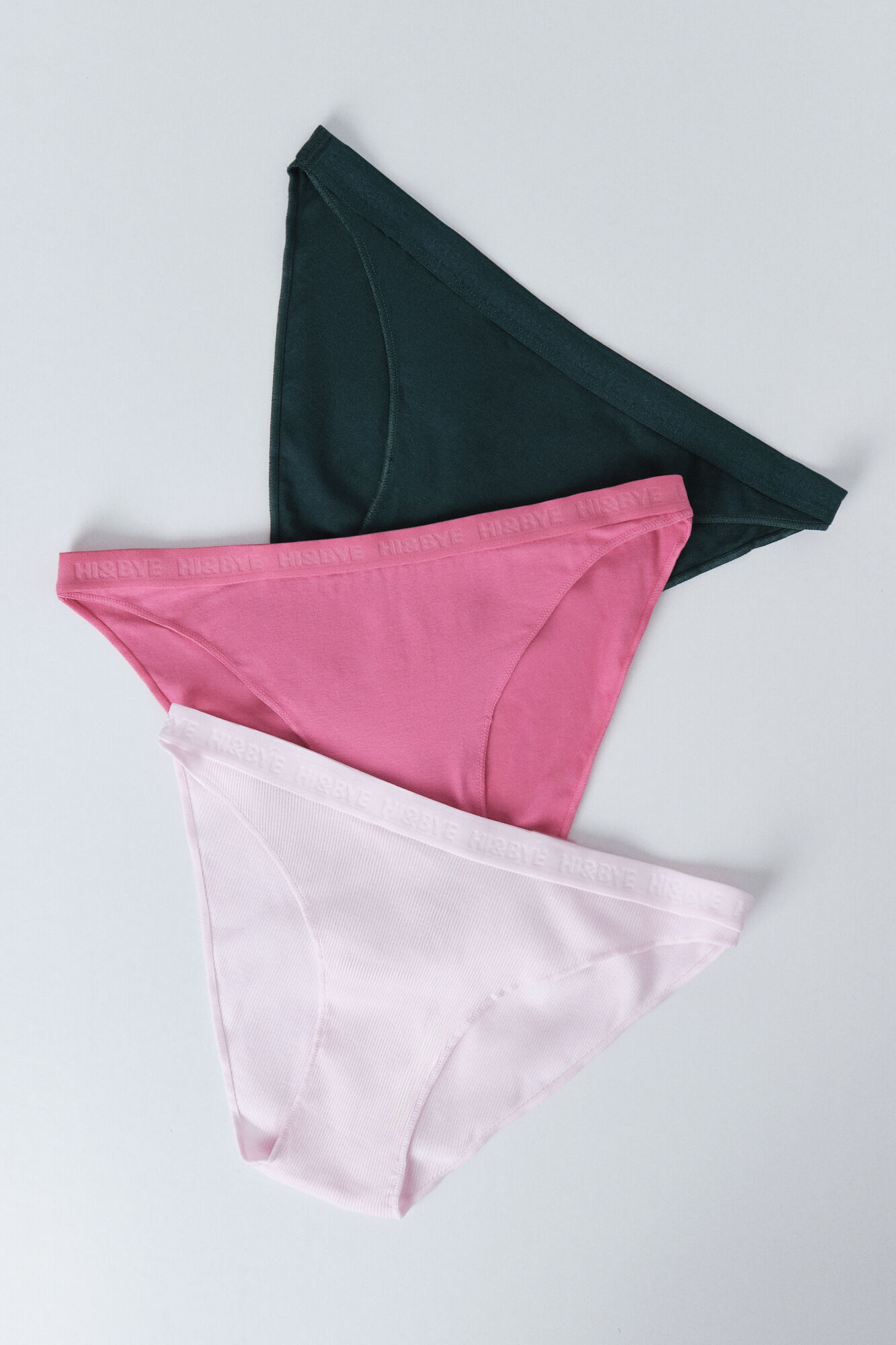 HI&BYE Pack de 3 panties cl&aacute;sica en color rosa, verde y fucsia