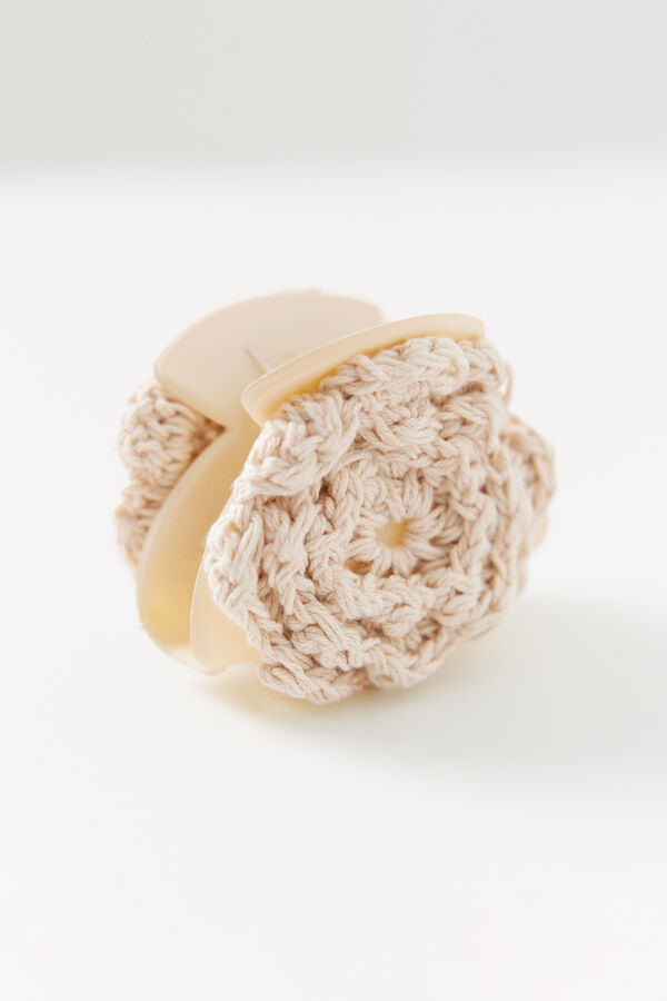 Womensecret Pinza pelo flor blanca marfil