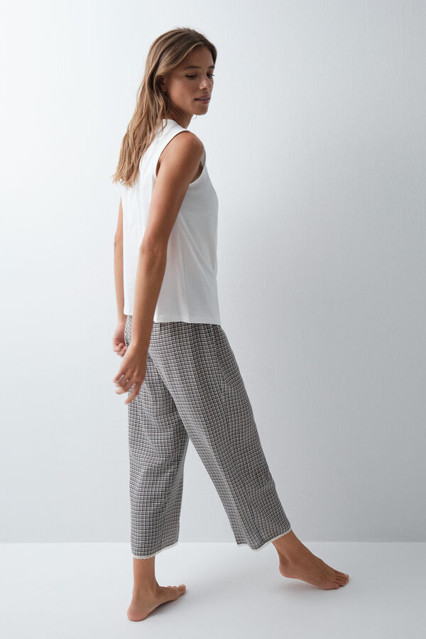 Women'secret Pantal&oacute;n capri a cuadros con encaje en los bajos negro