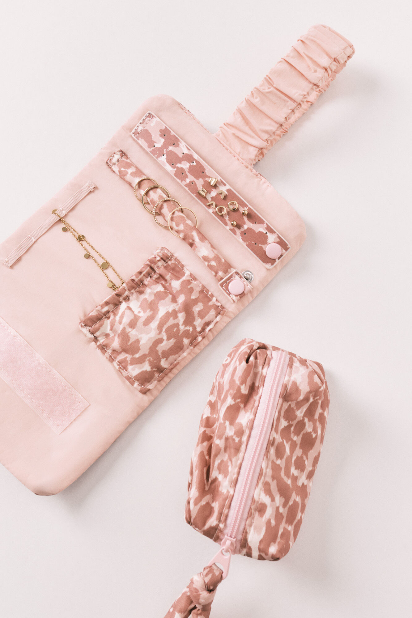 Women'secret Joyero enrollable animal print rosa