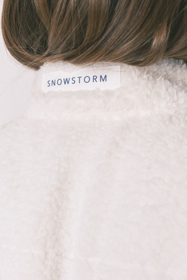 Women'secret Chaleco short de borrego bordado en blanco blanco