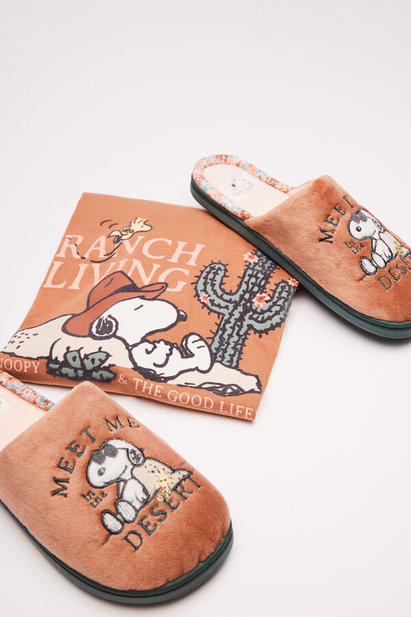 Womensecret Pantuflas Snoopy café anaranjado café