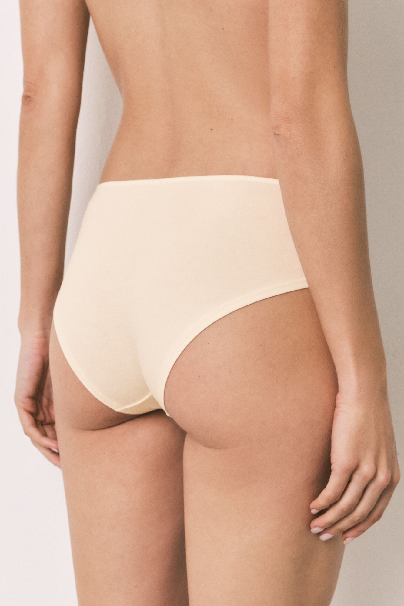 Women'secret Pack de 7 panties anchas de algod&oacute;n lisas con encaje