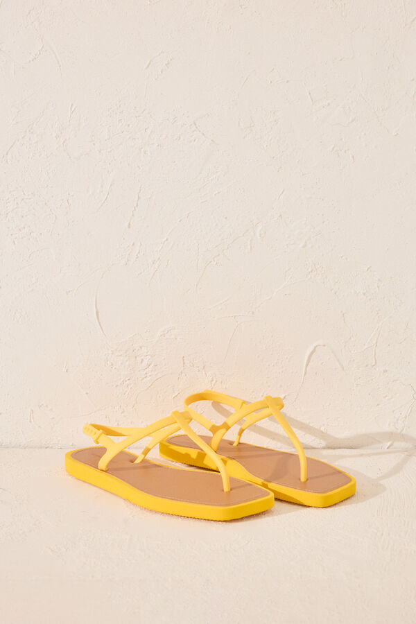 Womensecret Chanclas entrelazadas con puntera cuadrada amarillo