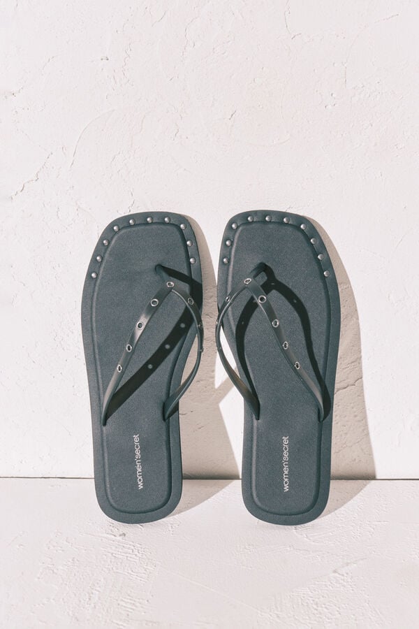 Women'secret Chanclas de punta cuadrada negras con tachuelas negro
