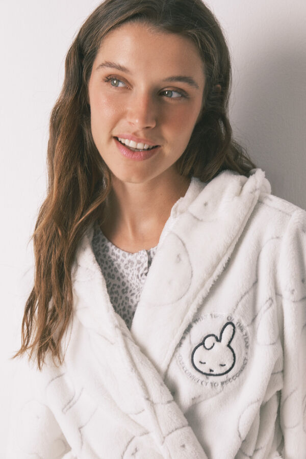 Women'secret Bata midi de forro polar estampada de Miffy blanco