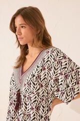Womensecret Playera de dormir midi con estampado de hojas púrpura