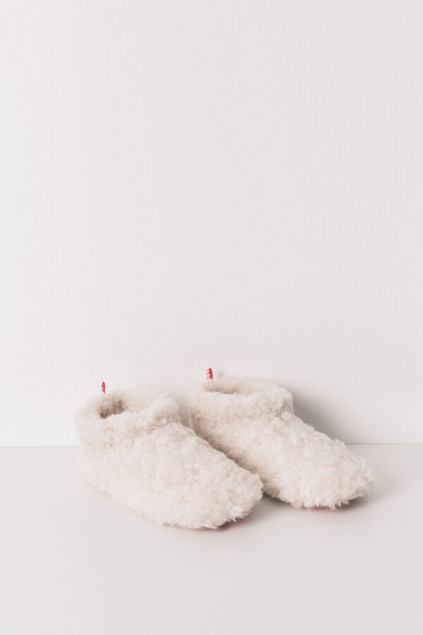 Women'secret Pantuflas para casa botas de pelo blanco Mafalda blanco