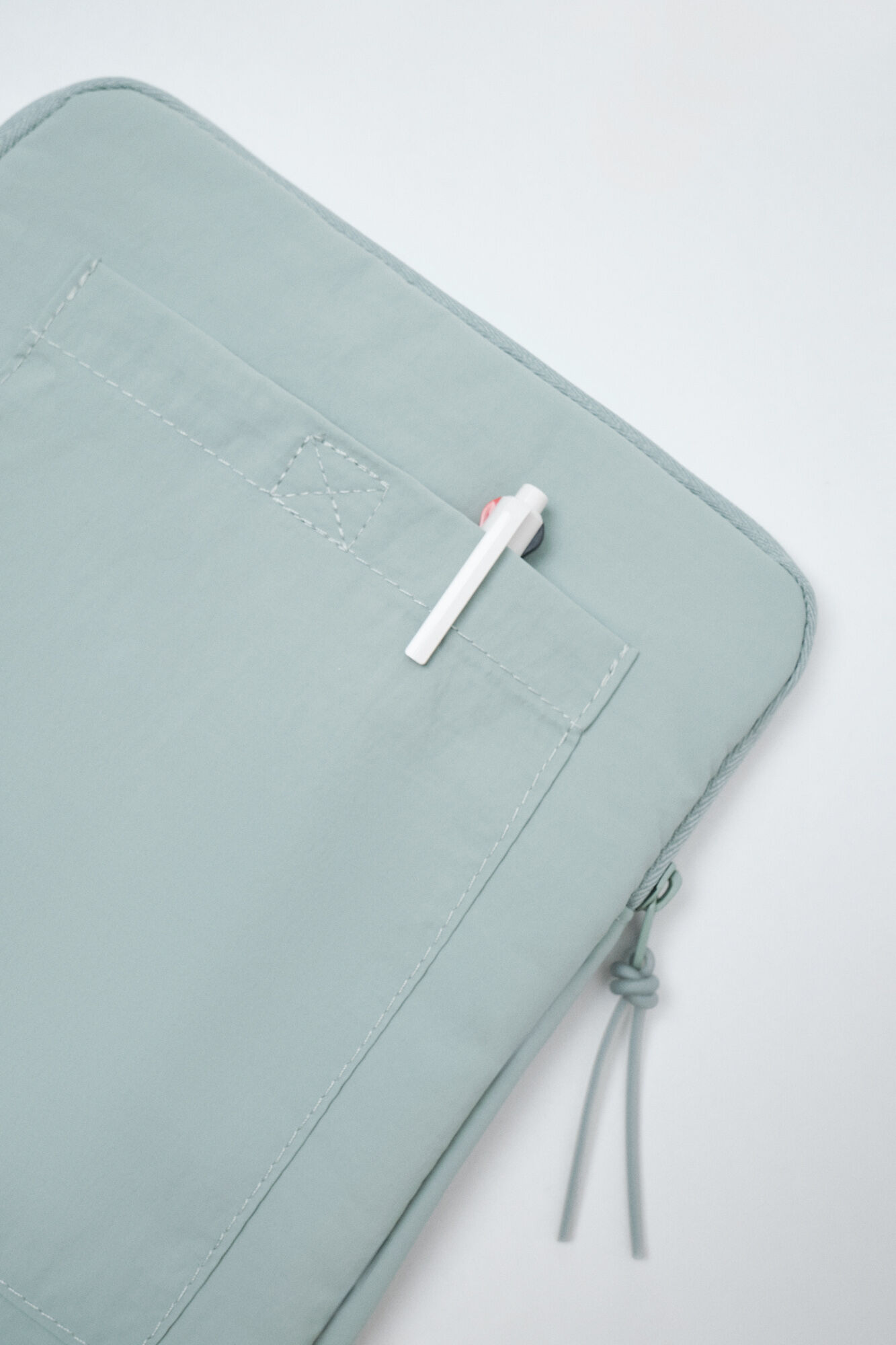 Women'secret Funda para tablet acolchada verde
