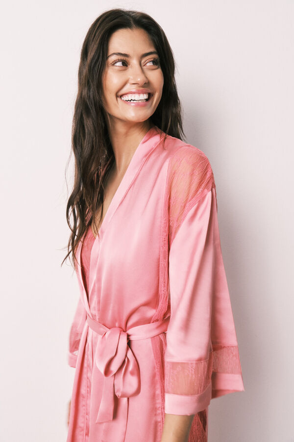 Women'secret Bata larga satinada de encaje rosa