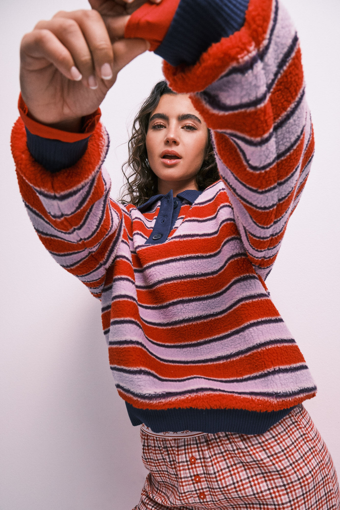 HI&BYE Sudadera polo borreguito de rayas morado