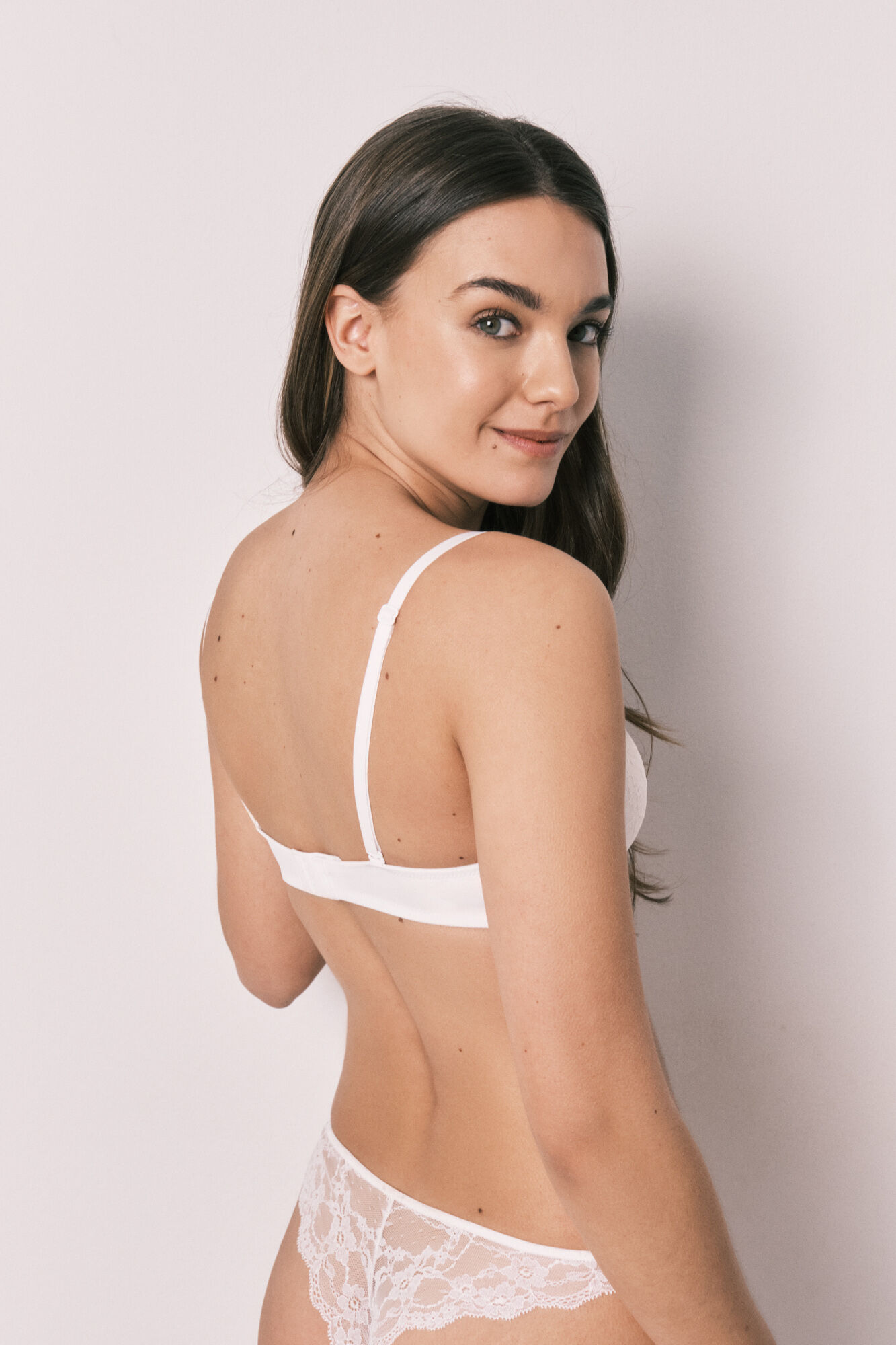 Women'secret Brasier cl&aacute;sico relleno de encaje blanco BEAUTIFUL