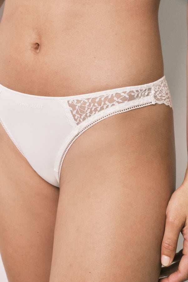 Women'secret Panty cl&aacute;sica de microfibra y encaje blanco marfil