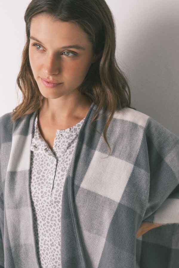 Women'secret Poncho gris con estampado étnico gris