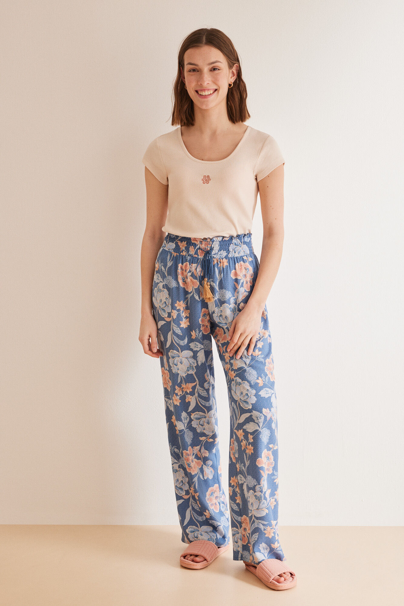 Pantalon largo flores azul Ropa de dormir y homewear de mujer WomenSecret MX