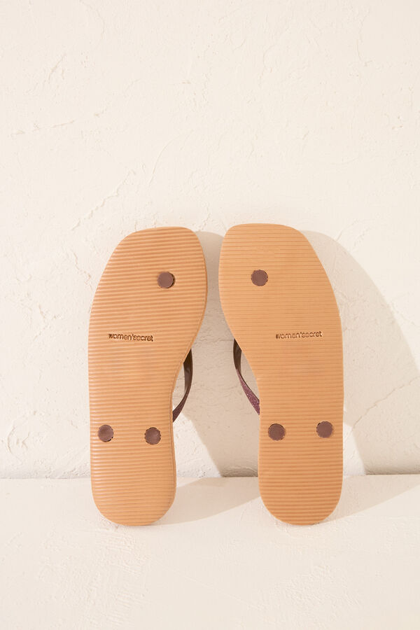 Womensecret Chanclas con suela café