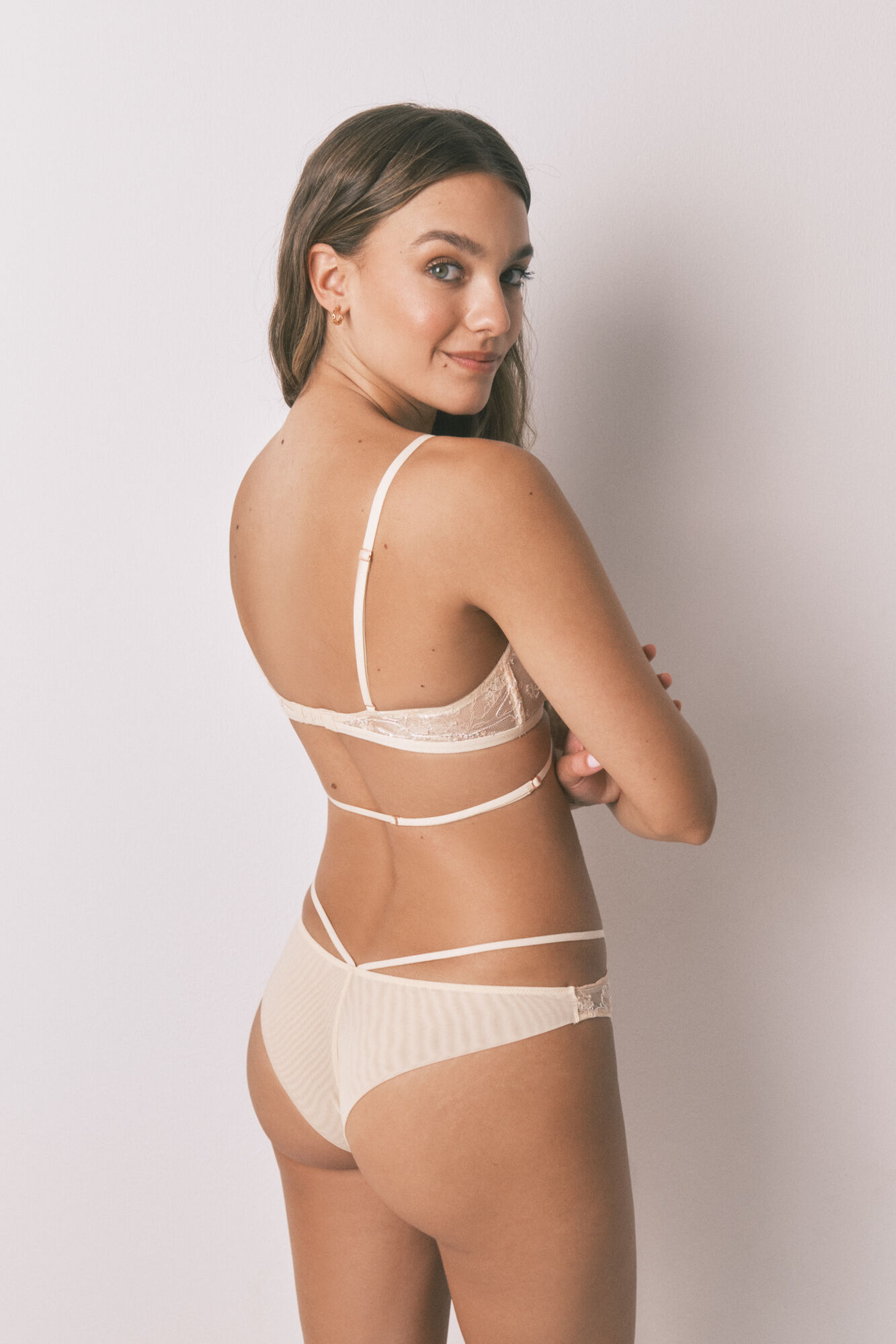 Women'secret Panty brasile&ntilde;o de encaje de lurex color nude