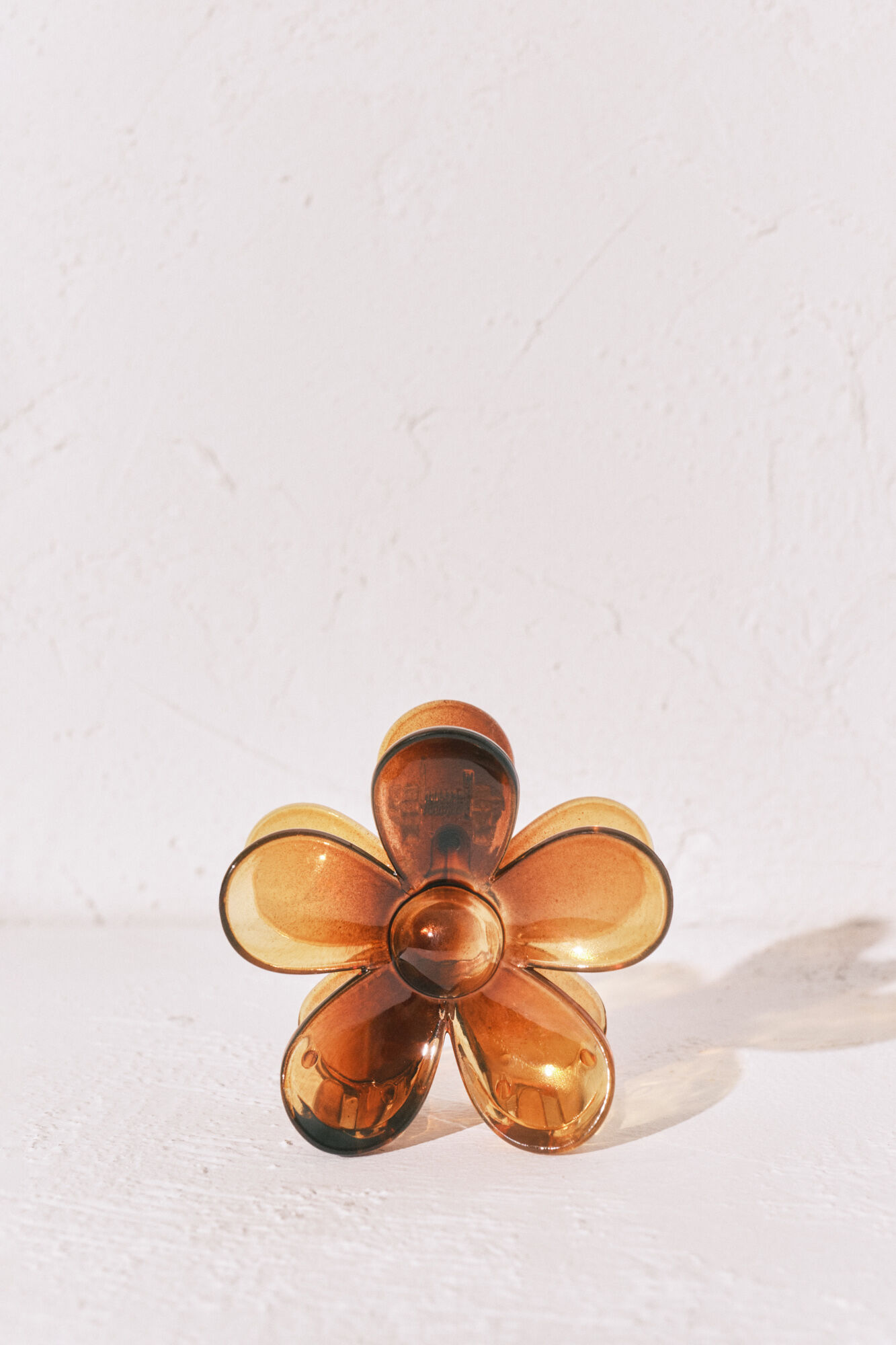 Women'secret Pinza para el pelo con forma de flor marr&oacute;n
