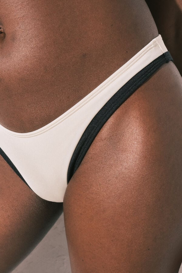 Women'secret Panty de bikini brasile&ntilde;o color block blanco y negro marfil