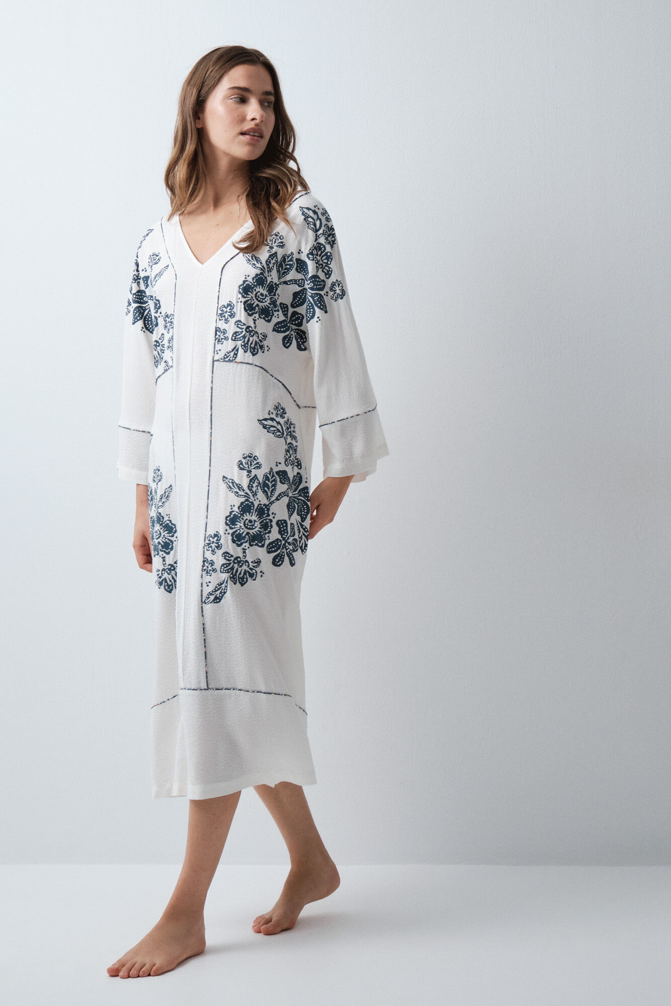 Women'secret Vestido caft&aacute;n de viscosa estampado floral blanco
