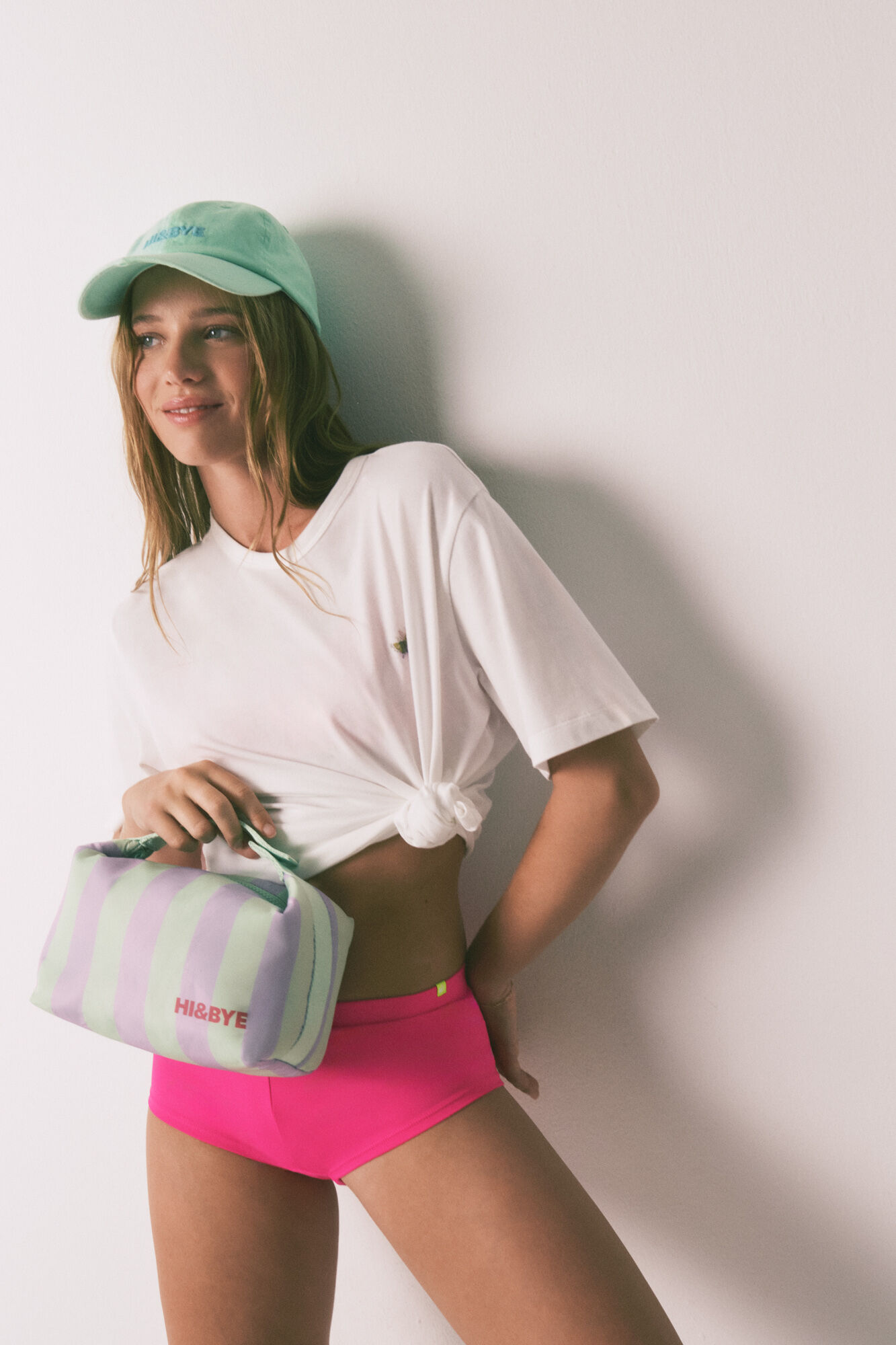 HI&BYE Neceser mediano estampado de rayas verde