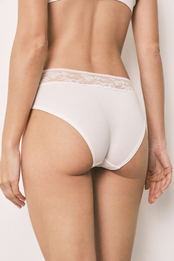Women'secret Panty cl&aacute;sica ancha de algod&oacute;n con encaje blanca marfil