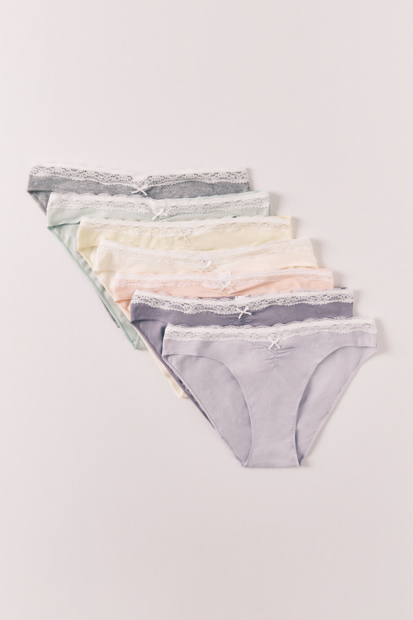 Women'secret Pack 7 panties cl&aacute;sicas de algod&oacute;n lisas con encaje