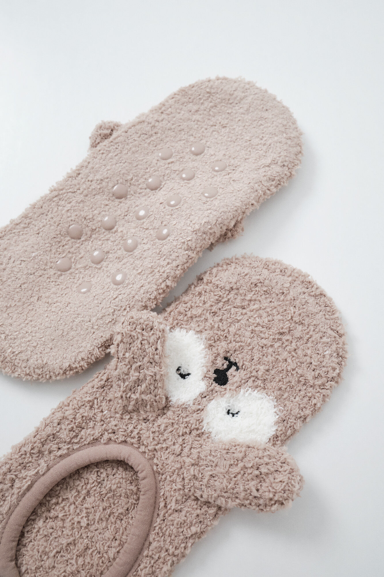 Women'secret Calcetines slip on de perro marr&oacute;n