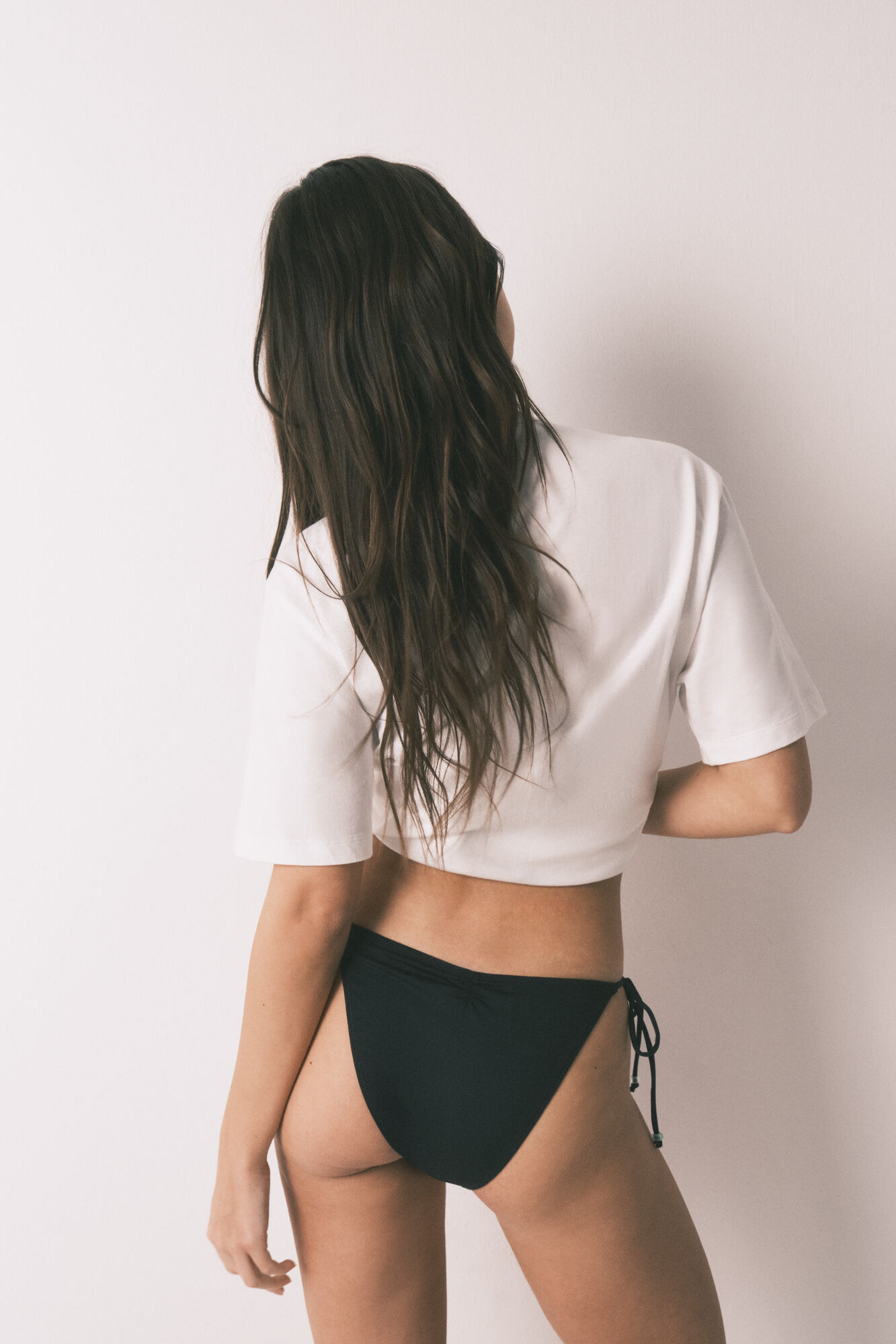 HI&BYE Panty de bikini con tiras negro